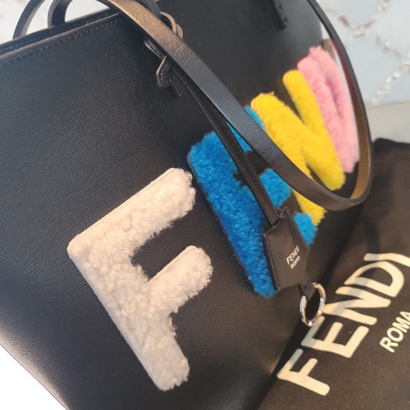 FENDI Logo multicolor Shearling bag - Picture 3 of 12